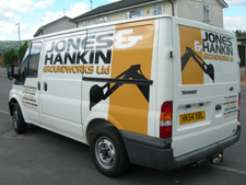 Jones and Hankin van